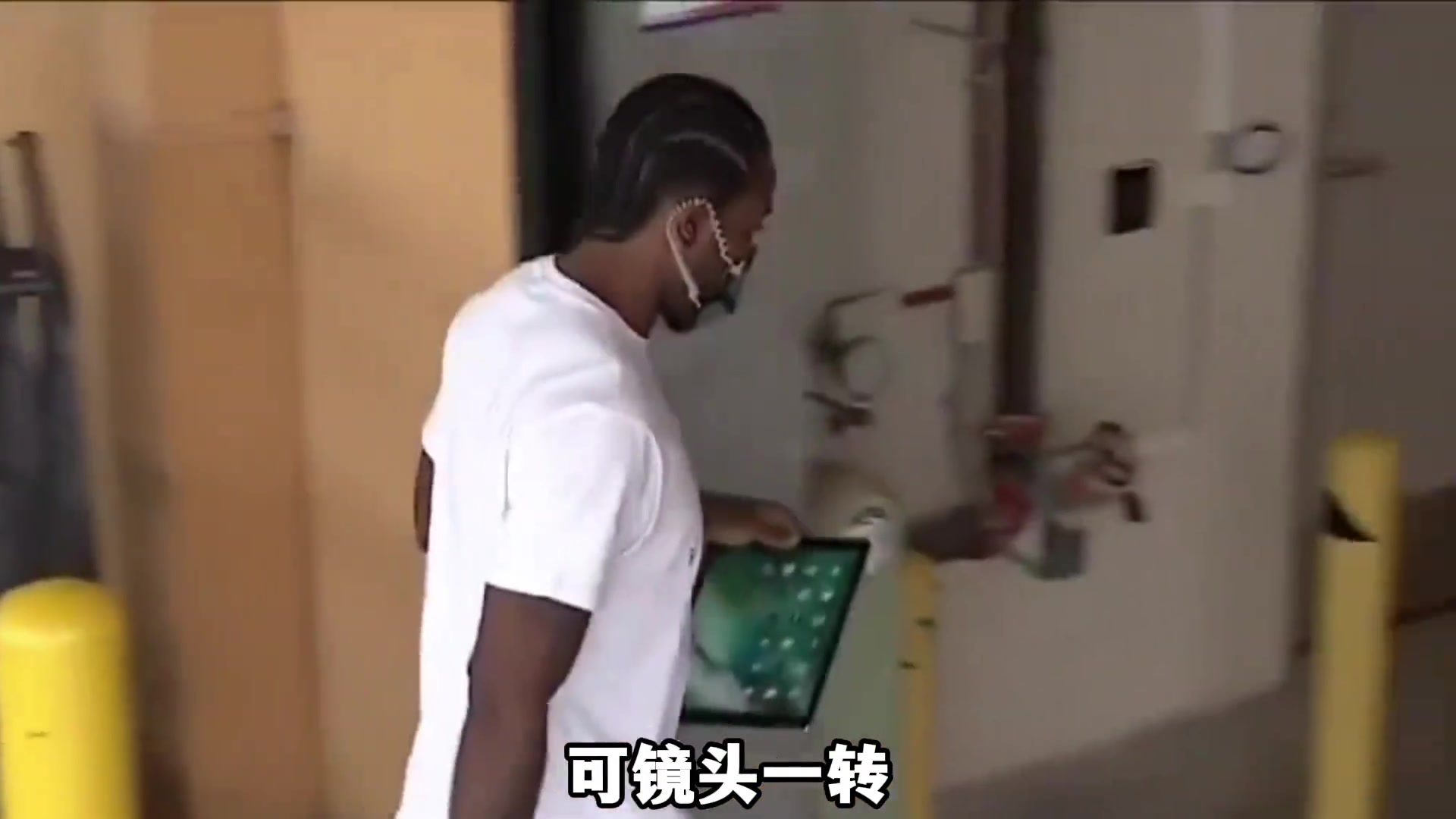 原來萊昂納德的性格是極內(nèi)向的，直到哈登來了...